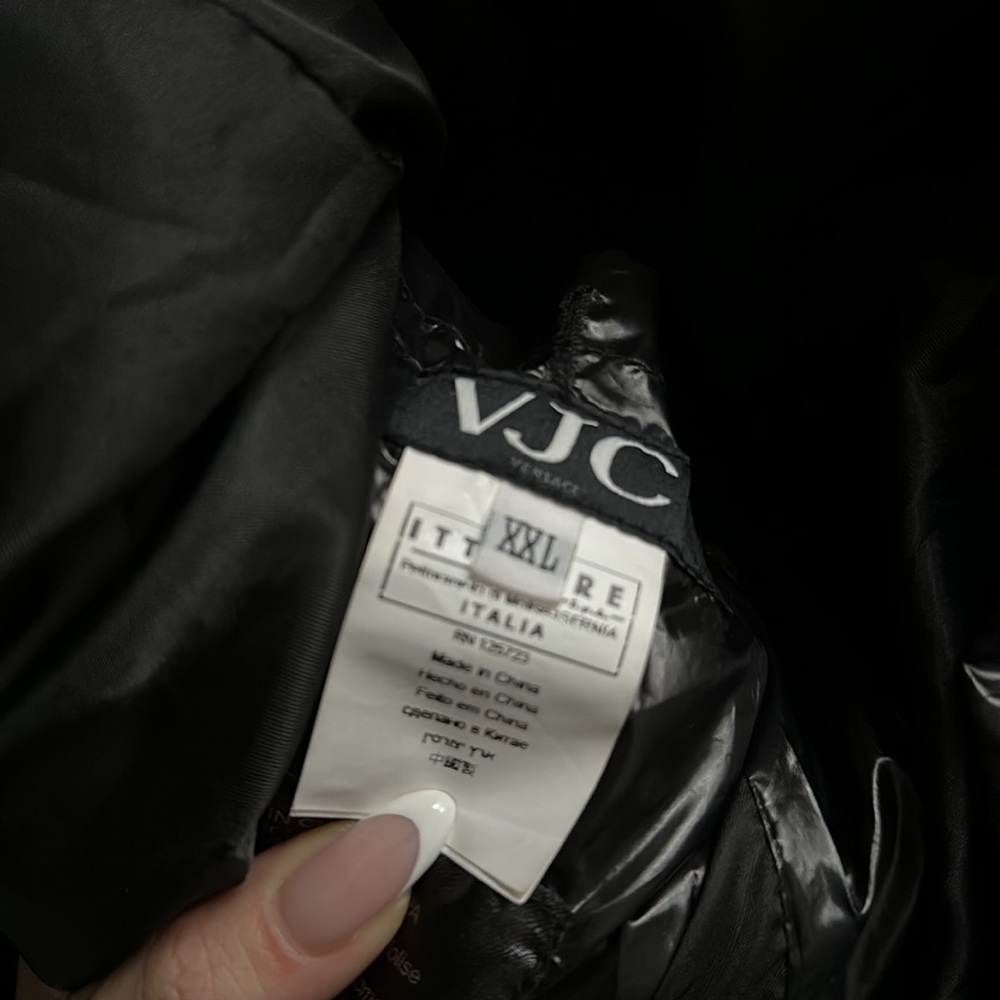 Versace coat - Picture 13 of 13